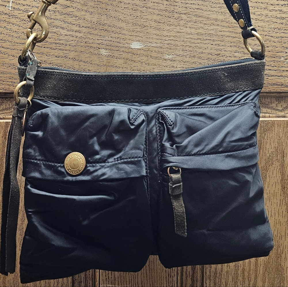 Coach Black Nylon & Suede Crossbody Style CO6J-10098 EUC - Picture 3 of 16